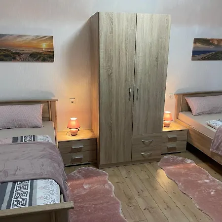 Gruennest 홈스테이 하프슈타트